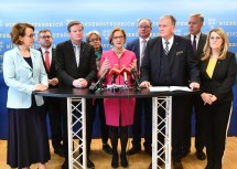 Pressekonferenz im Anschluss an die gemeinsame Regierungsklausur.