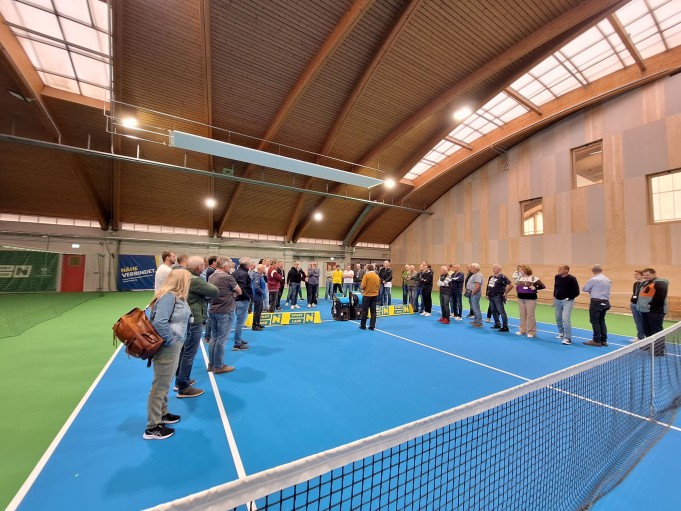 Foto vom Seminar Tennisplatzpflege
